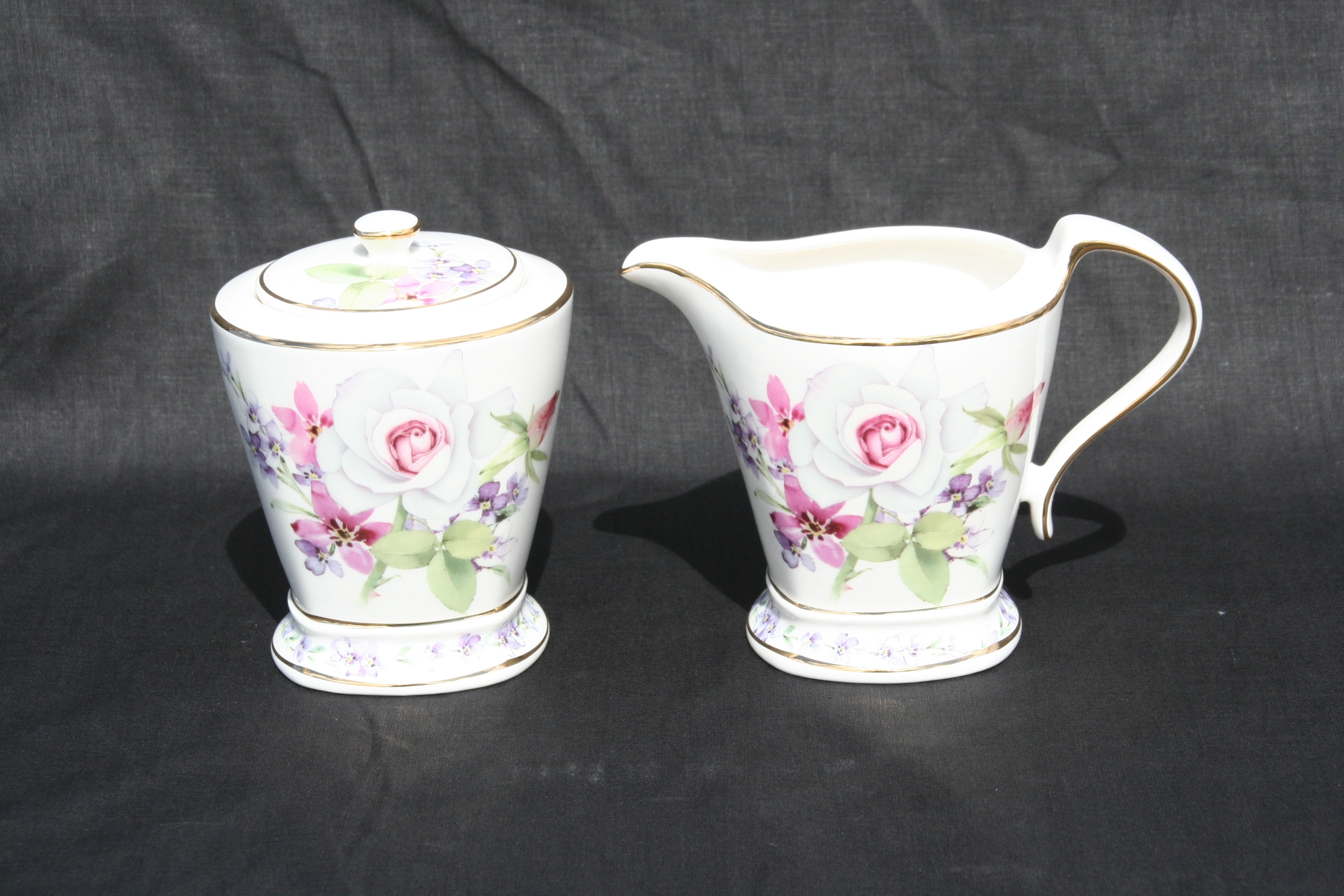 Royal Pink Milk & Sugar Set